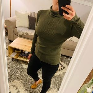 Ribbed Turtleneck